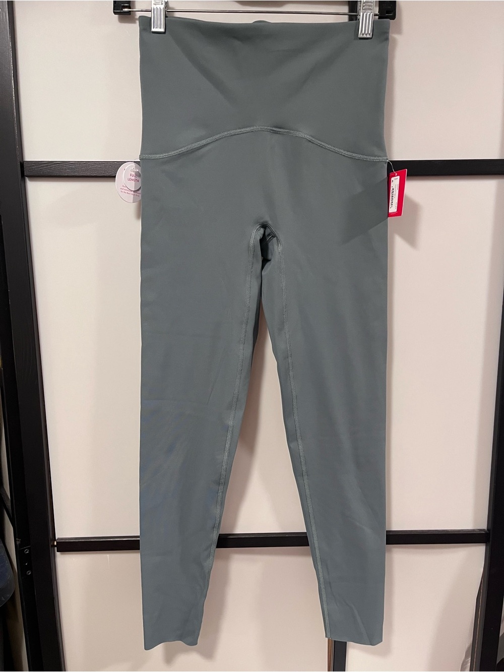 NWT Spanx Booty Boost Active Leggings Hazy Gray Size Small